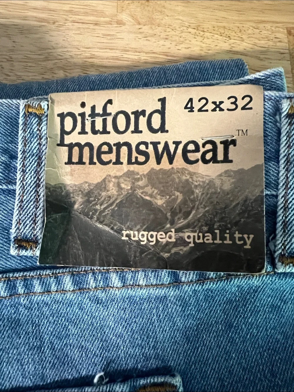 NWT Pitford Menswear Light Wash Straight-Leg Jeans rugged quality